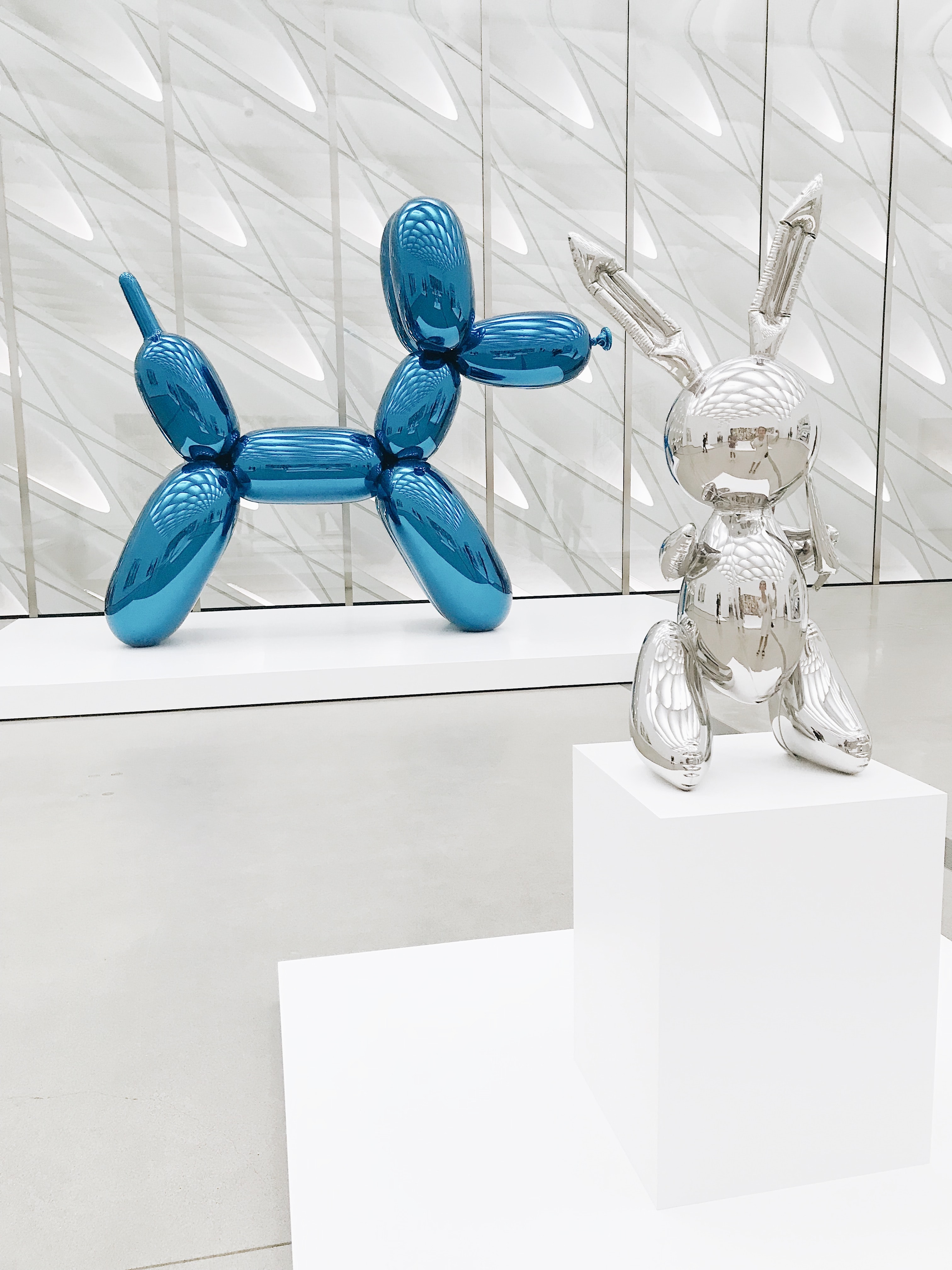 JEFF KOONS