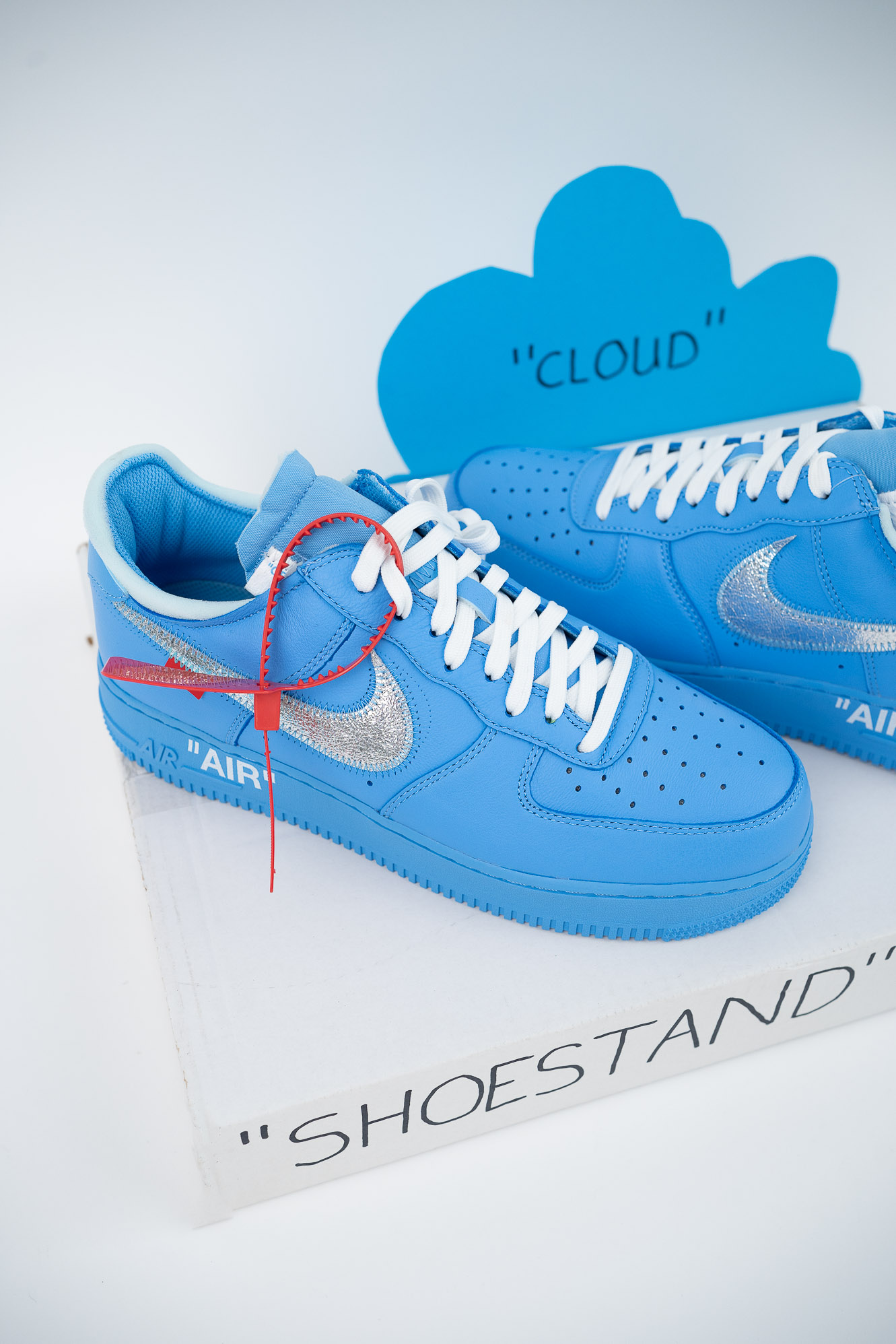 Nike Off-White Air Force 1 MCA