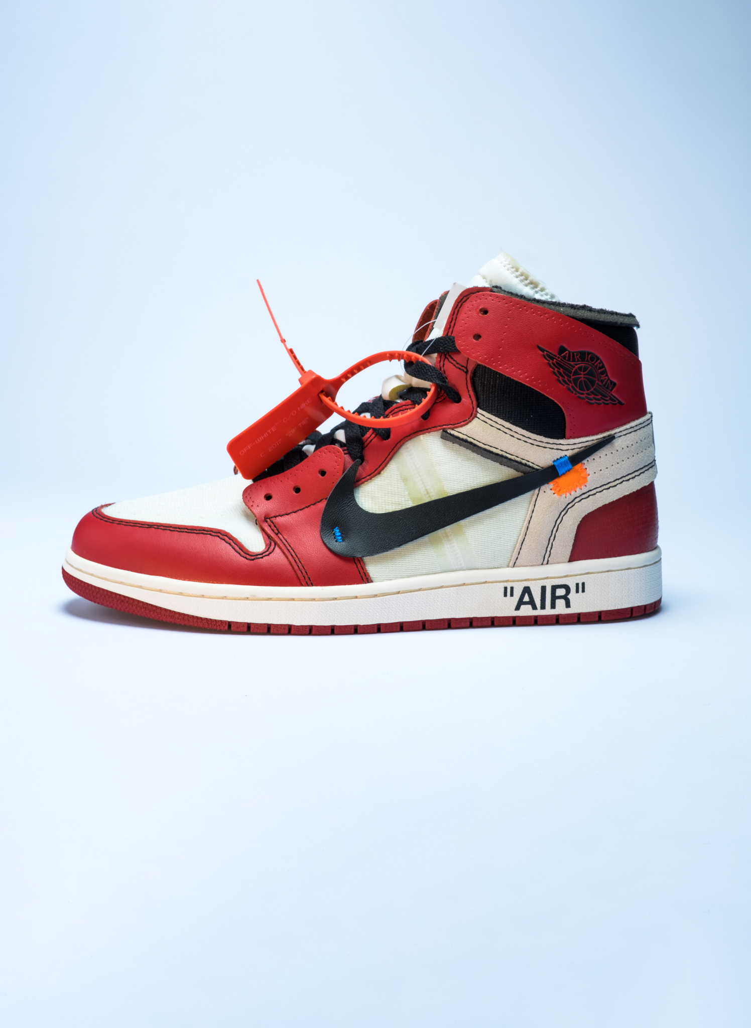 Nike Air Jordan 1 Off-White 'Chicago': A Timeless
