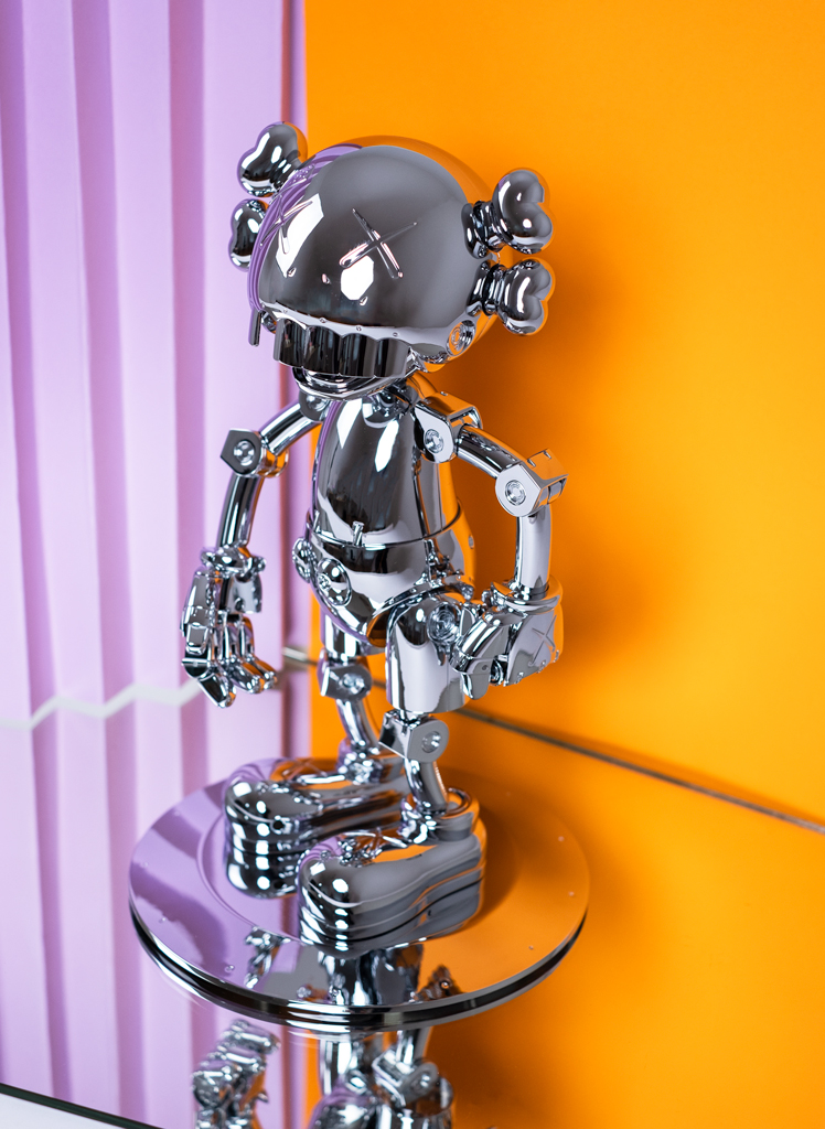 Kaws Sorayama
