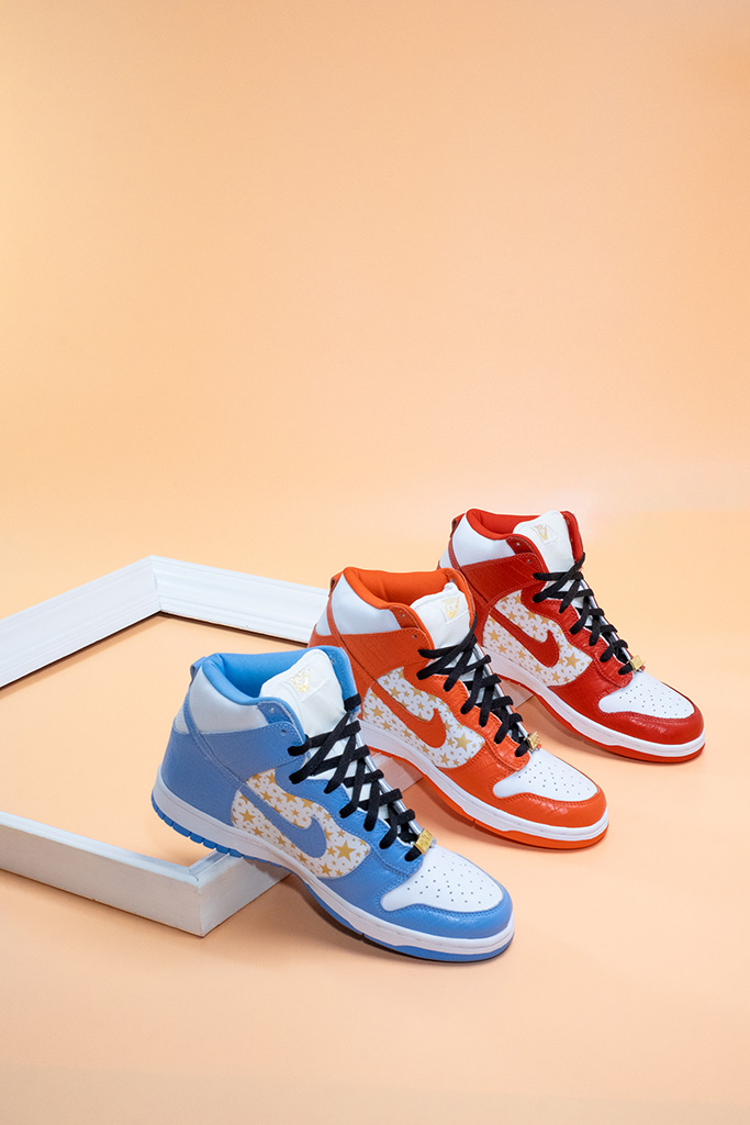 Nike SB Dunk High Pro Supreme Collection Overview Frame