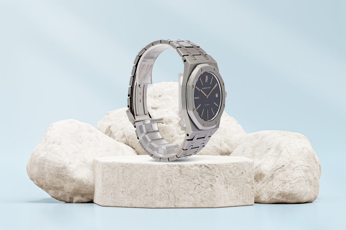 About the Watch Market