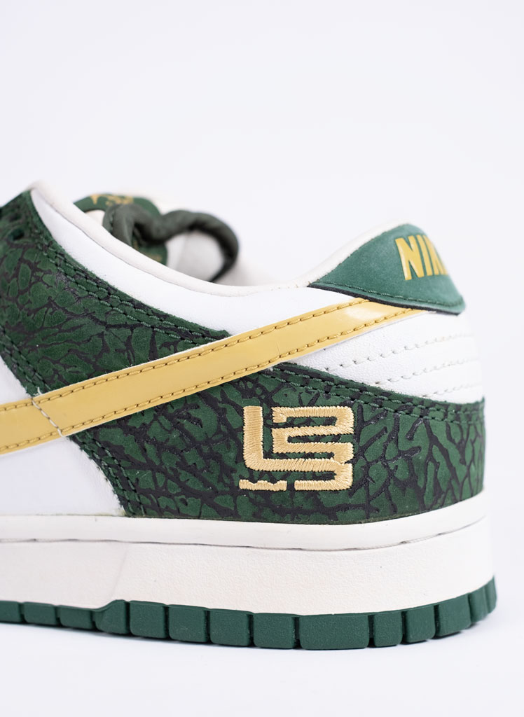 Nike Dunk Low LeBron James Set F&F: A Timeless Nike Dunk Low LeBron James Set F&F: A Timeless