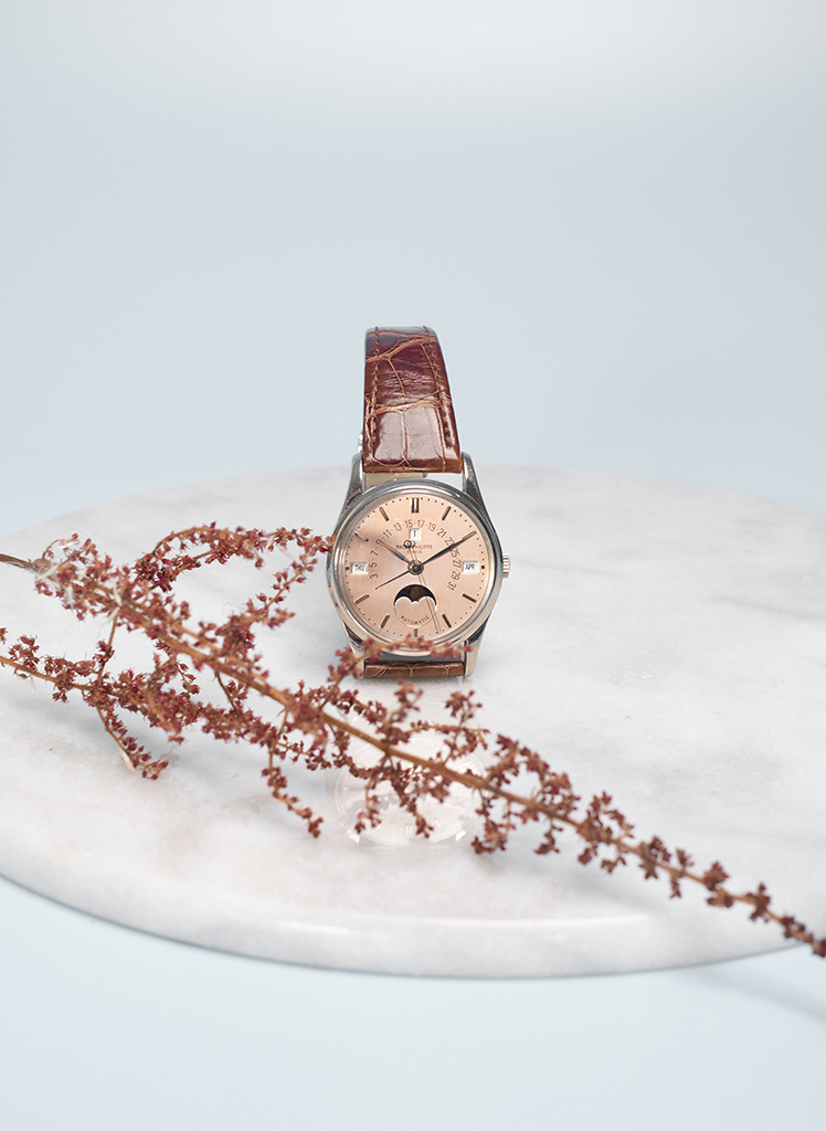 Patek Philippe 5050 G - Unique Salmon Dial